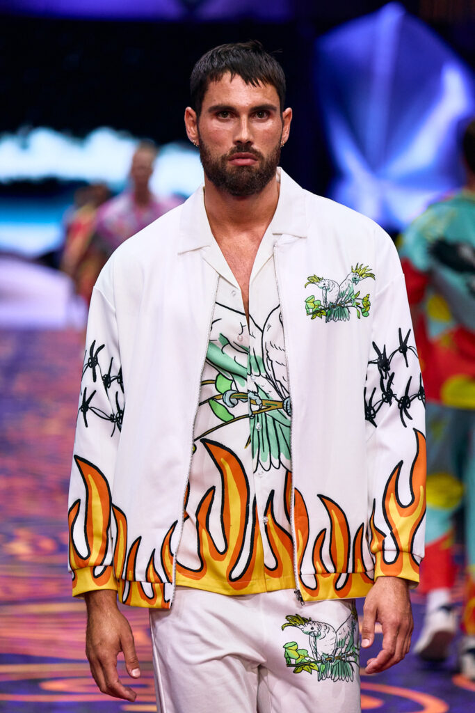 2025 Back In Blak Melbourne fashion Festival runway taken by Melbourne fashion photographer Aidan McCorry chromatic times