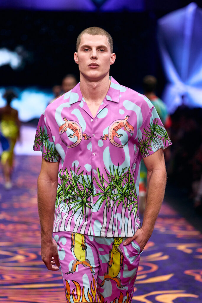 2025 Back In Blak Melbourne fashion Festival runway taken by Melbourne fashion photographer Aidan McCorry chromatic times