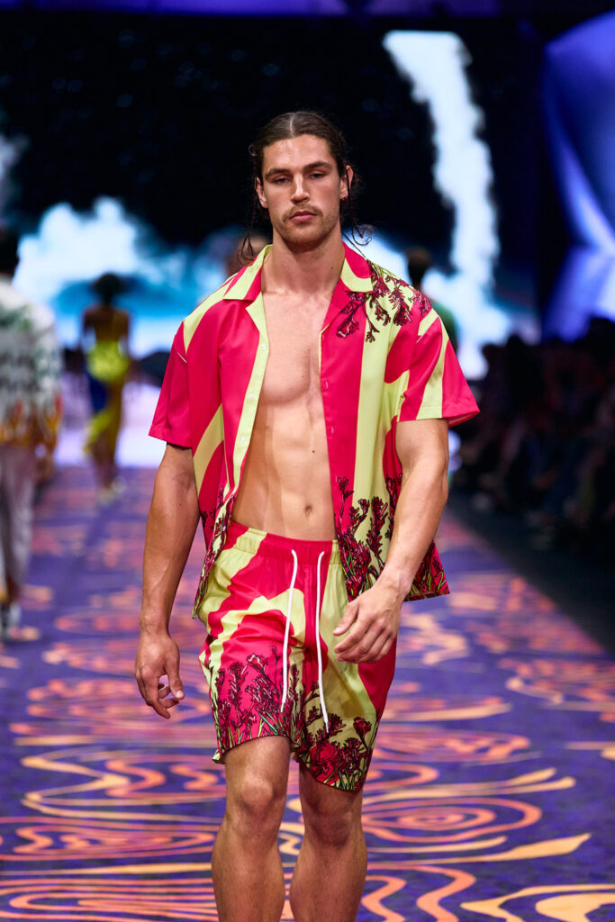 2025 Back In Blak Melbourne fashion Festival runway taken by Melbourne fashion photographer Aidan McCorry chromatic times