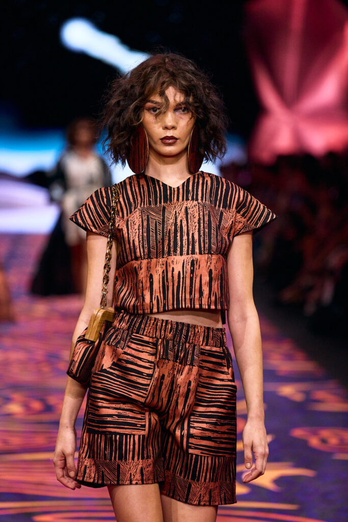 2025 Back In Blak Melbourne fashion Festival runway taken by Melbourne fashion photographer Aidan McCorry chromatic times