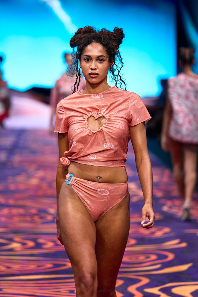 2025 Back In Blak Melbourne fashion Festival runway taken by Melbourne fashion photographer Aidan McCorry chromatic times
