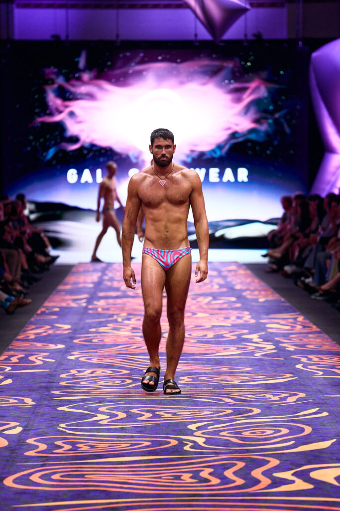 2025 Back In Blak Melbourne fashion Festival runway taken by Melbourne fashion photographer Aidan McCorry chromatic times